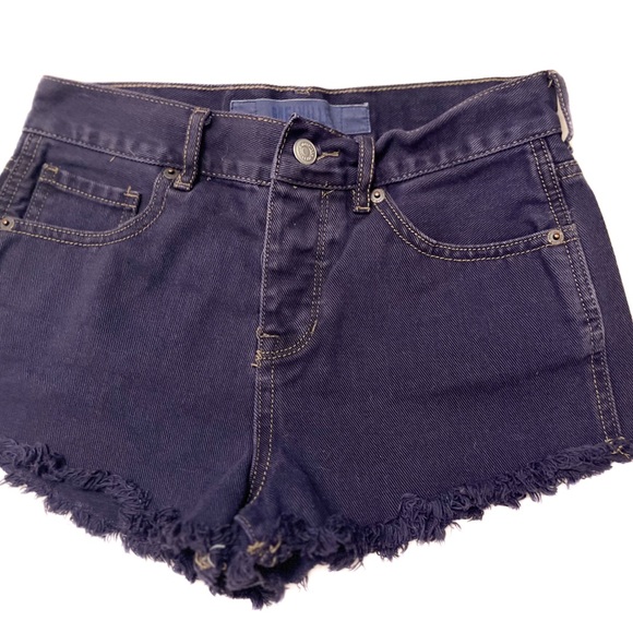 Brandy Melville | Dark Wash Daisy Duke Jean Shorts w/ Button Fly | Sz 25 - Picture 7 of 8